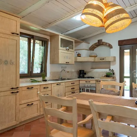 Casa Nurru بيت للعطل أروسييْ